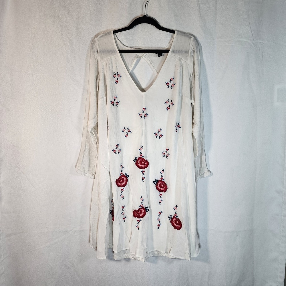 TORRID Embroidered Dress White Floral Rose Boho Hippie Flowy Lined Womens 2X - Picture 1 of 9
